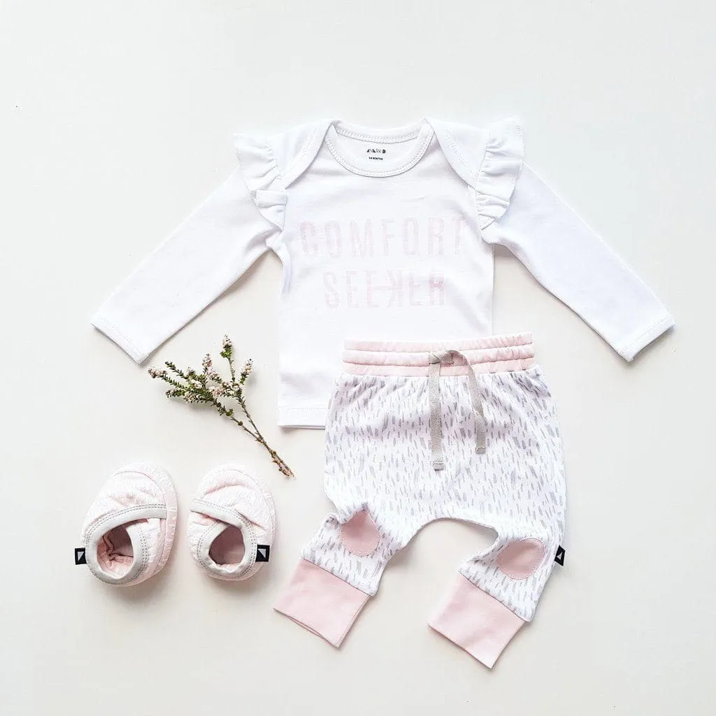 Comfort Seeker Tee - Ice Pink/White