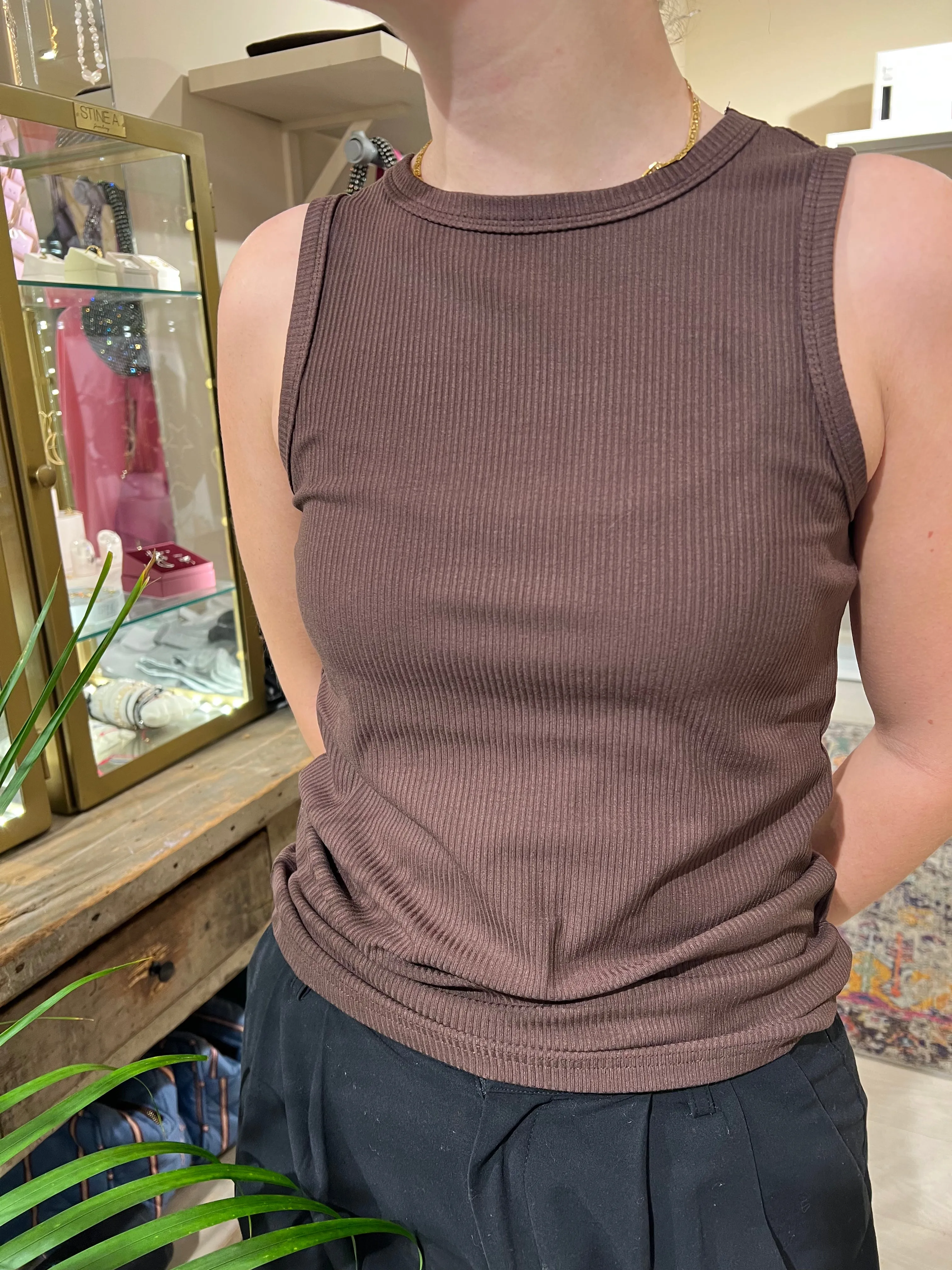 La Rouge LR1103 Lisa Singlet Dark Brown