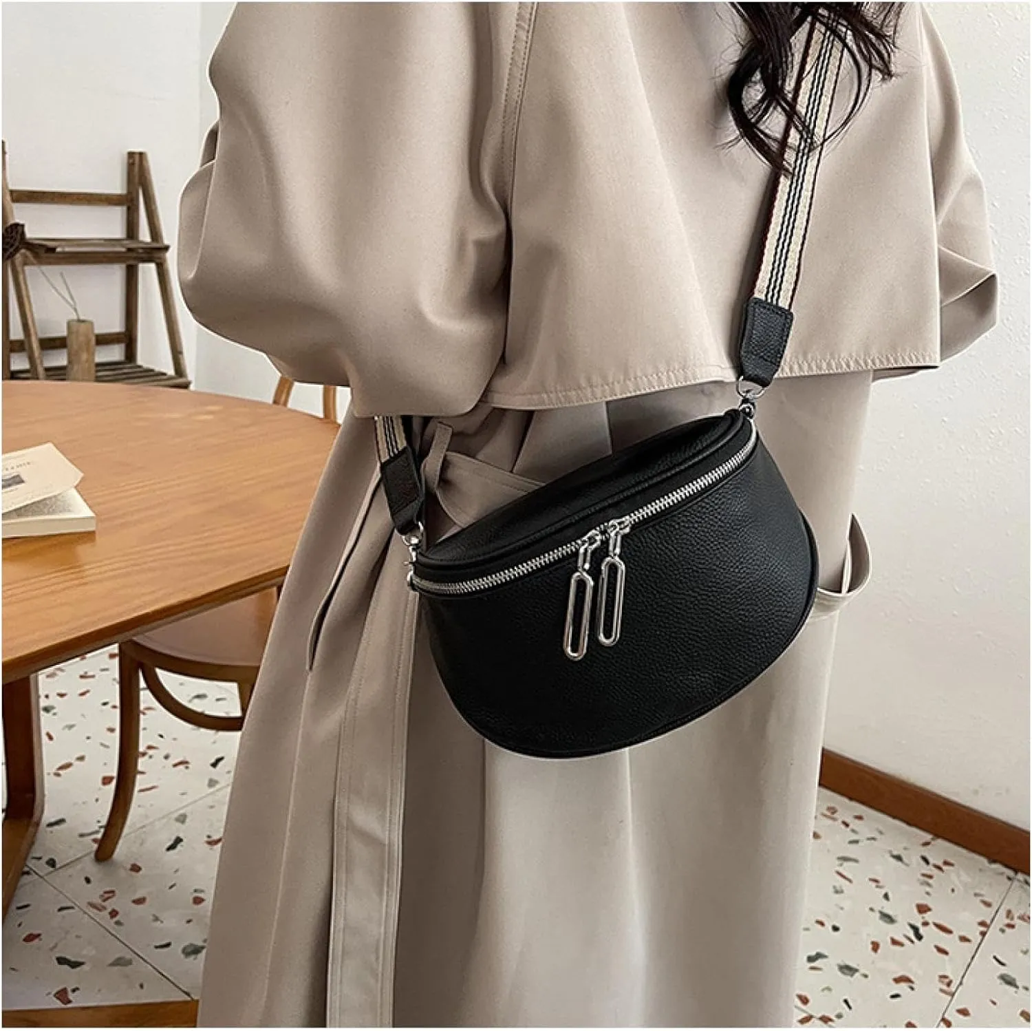 Women's Bun First Layer Cowhide Soft Leather Saddle Bag Crossbody Bag Women's Small Bag