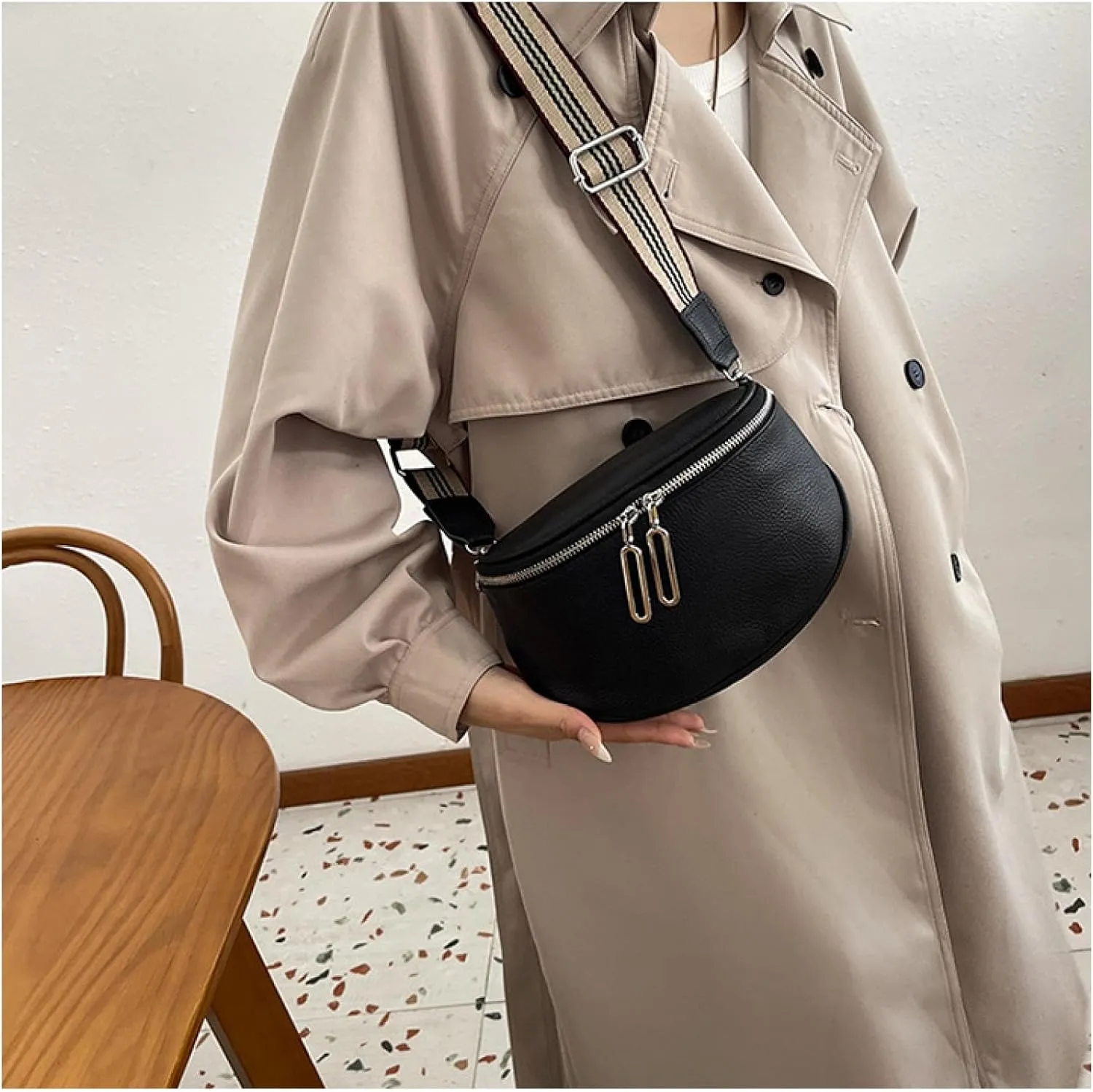 Women's Bun First Layer Cowhide Soft Leather Saddle Bag Crossbody Bag Women's Small Bag