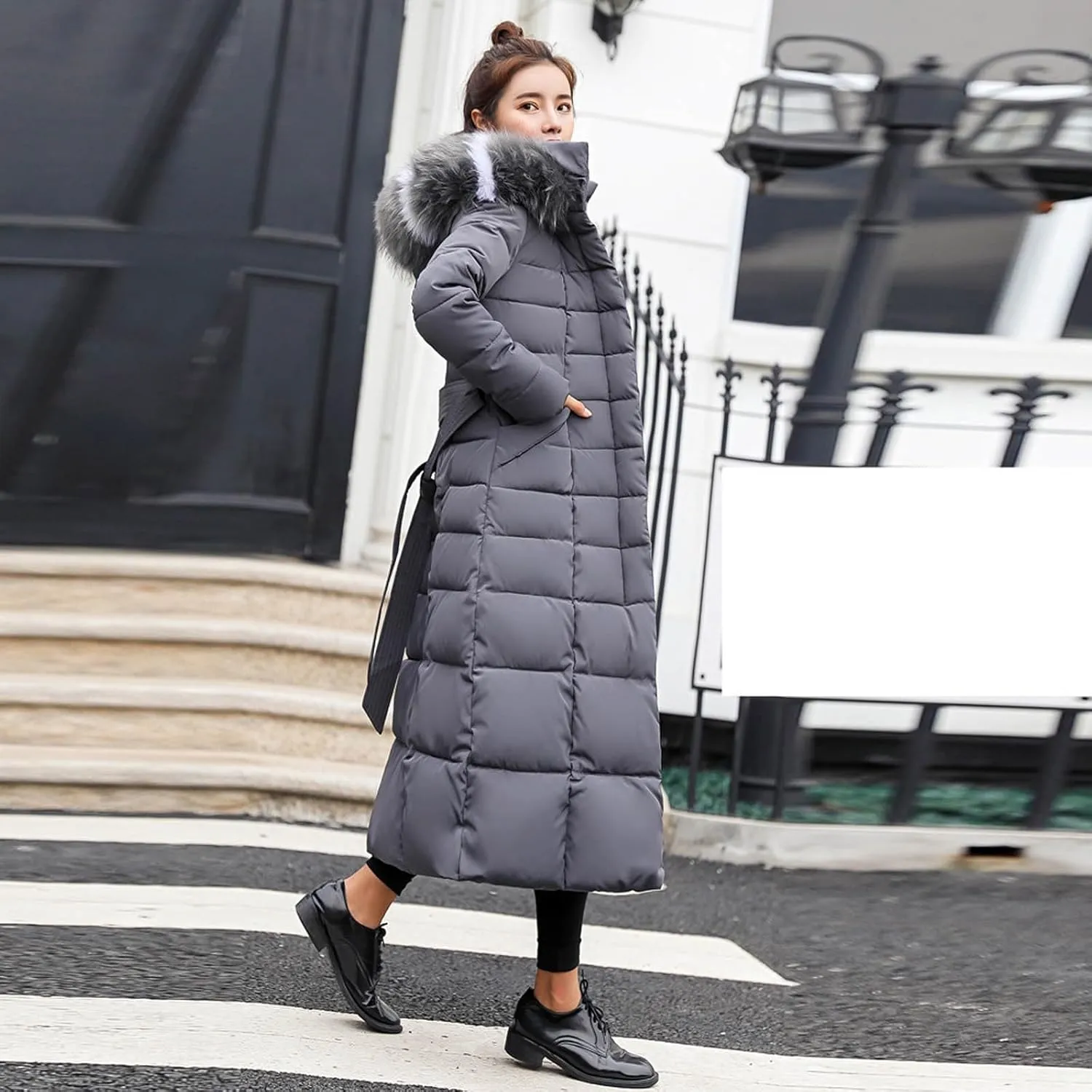 Women's Warm Winter Puffer Coat Windproof Hooded Down Jacket Thicken Warm Parka Outwear with Removable Faux-Fur Trim