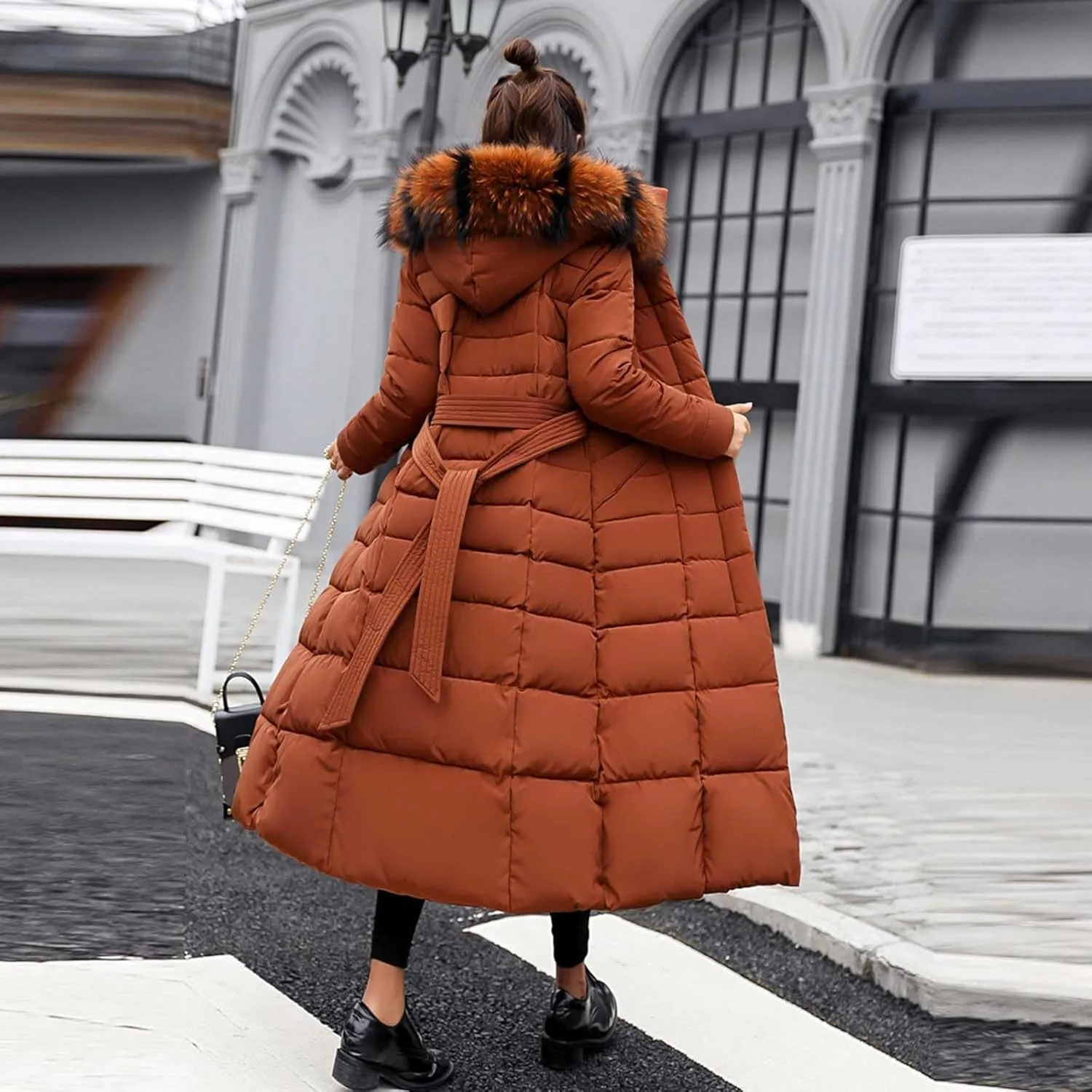 Women's Warm Winter Puffer Coat Windproof Hooded Down Jacket Thicken Warm Parka Outwear with Removable Faux-Fur Trim