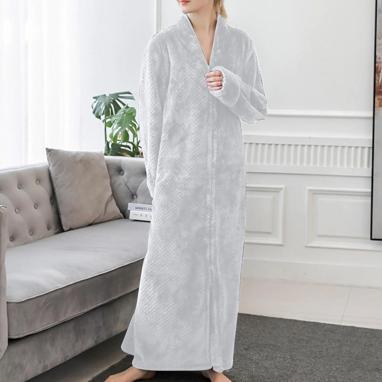 XUNRYAN Women's Zip Up Flannel Fleece Robe Soft Warm Plush Oversized Bathrobe with Pockets Loungewear Winter Warm Outfit